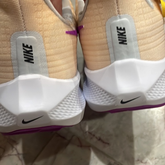 Nike women’s air zoom Pegasus fly ease running shoe dj7383-800 - Picture 5 of 8